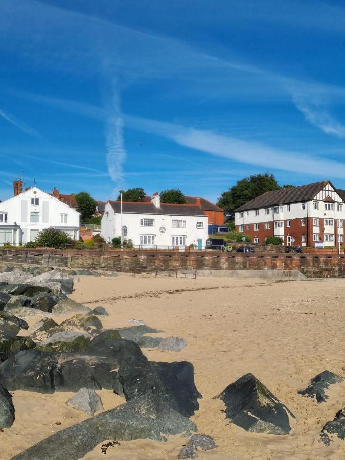 Sea-Quinn Views Wallasey Exterior foto